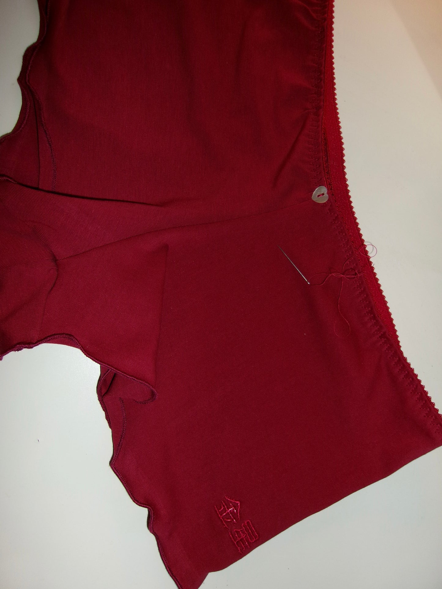 恋人 Koibito Red Cotton shorts