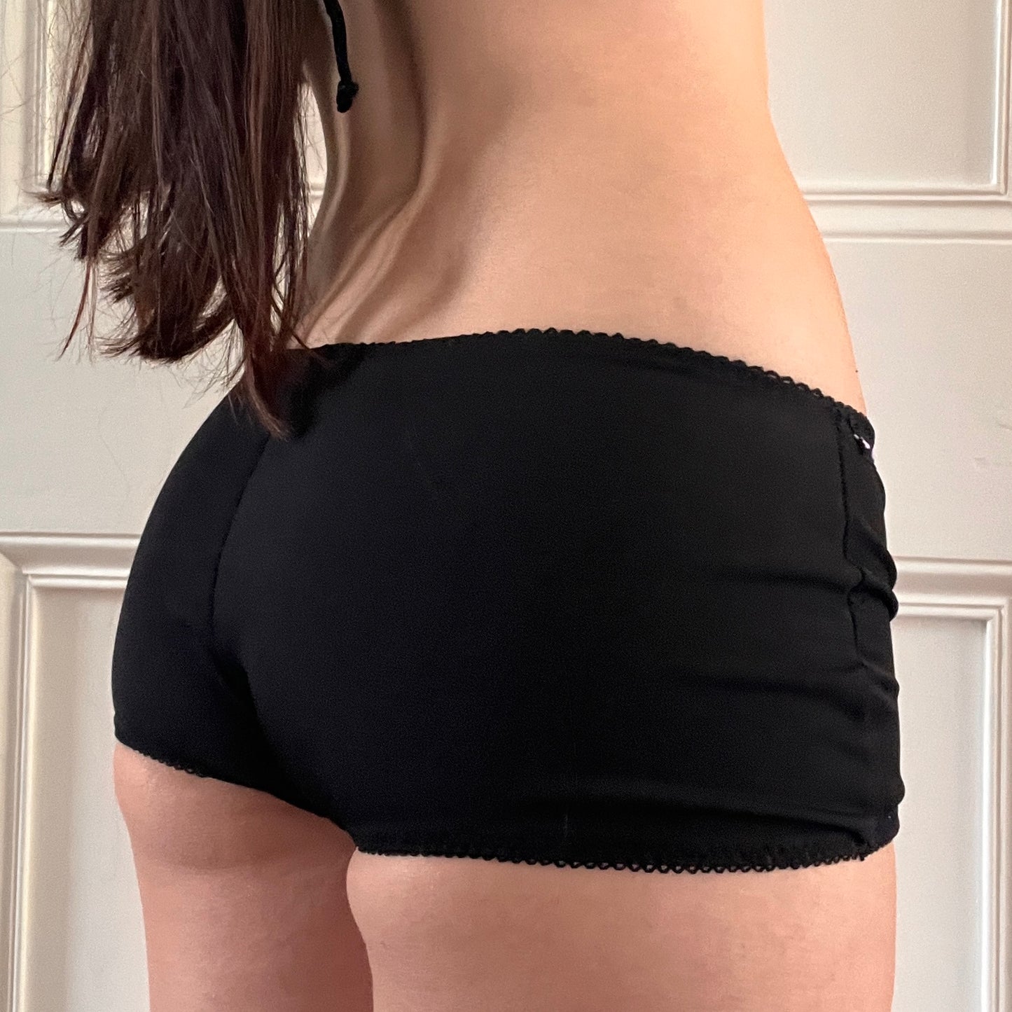 紫陽花 Ajisai Swim Shorts in Black and Pink