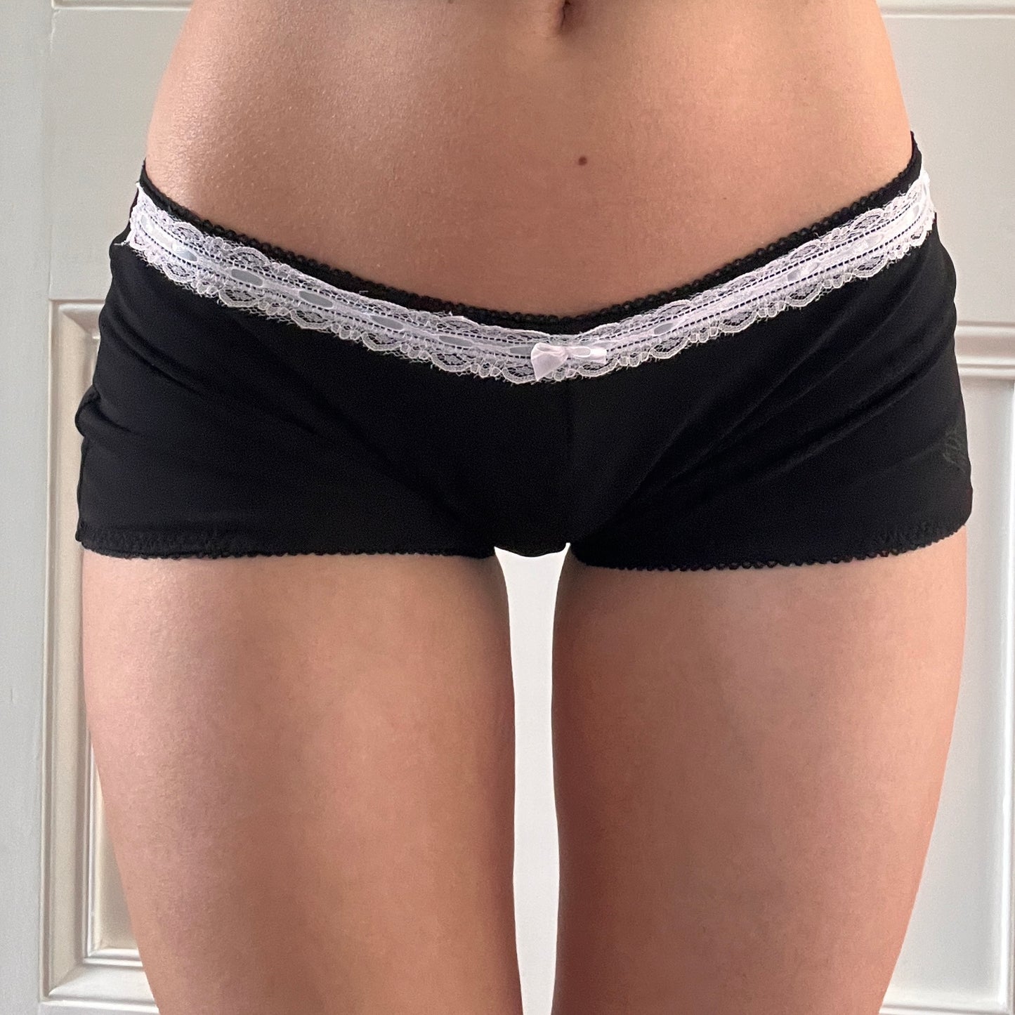 紫陽花 Ajisai Swim Shorts in Black and Blue