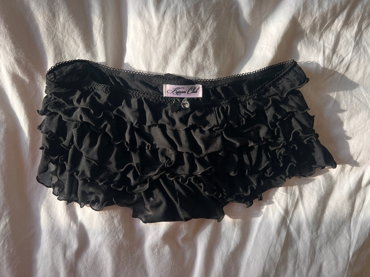 曇り Kumori Shorts in Black