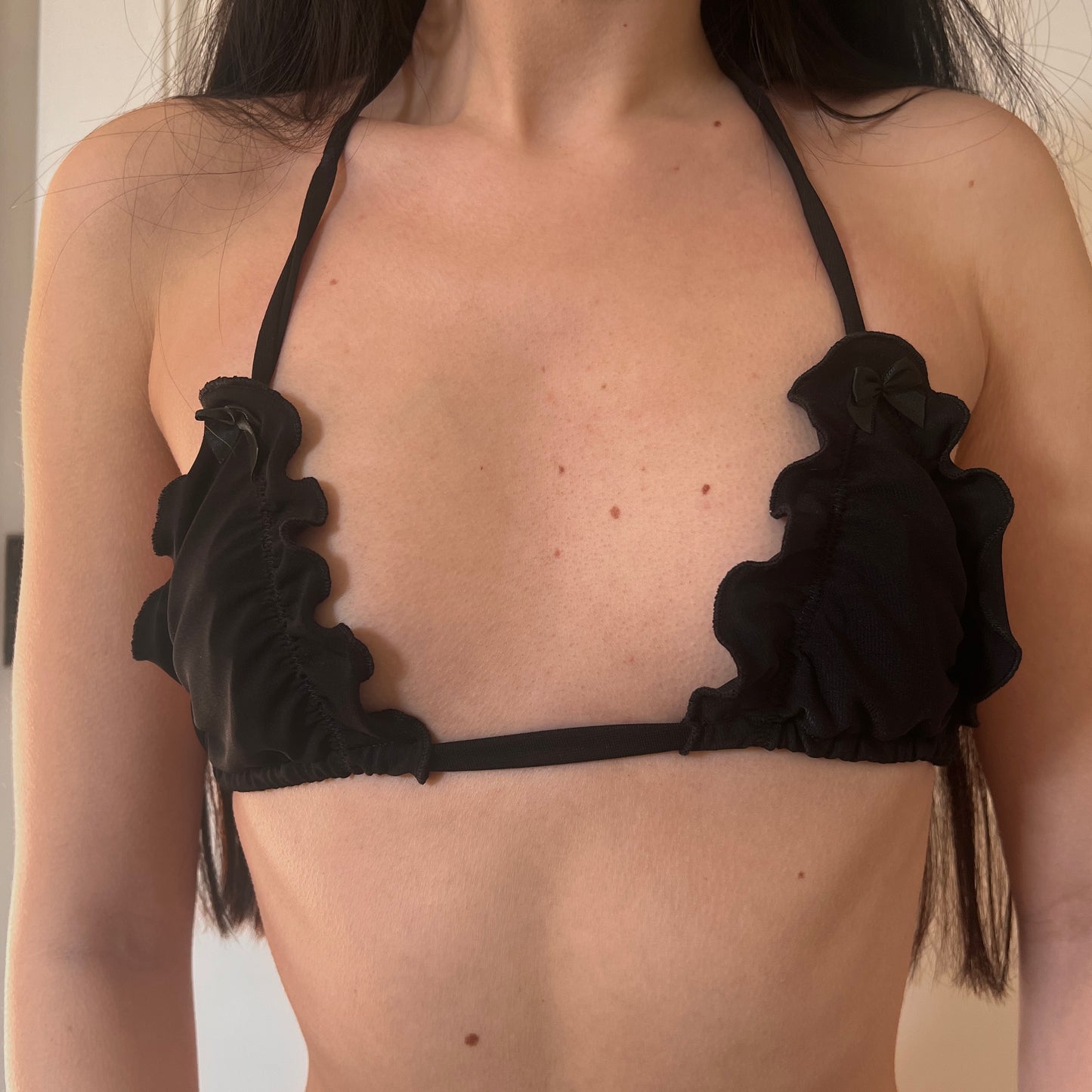躑躅 Tsutsuji Bikini Top in Black