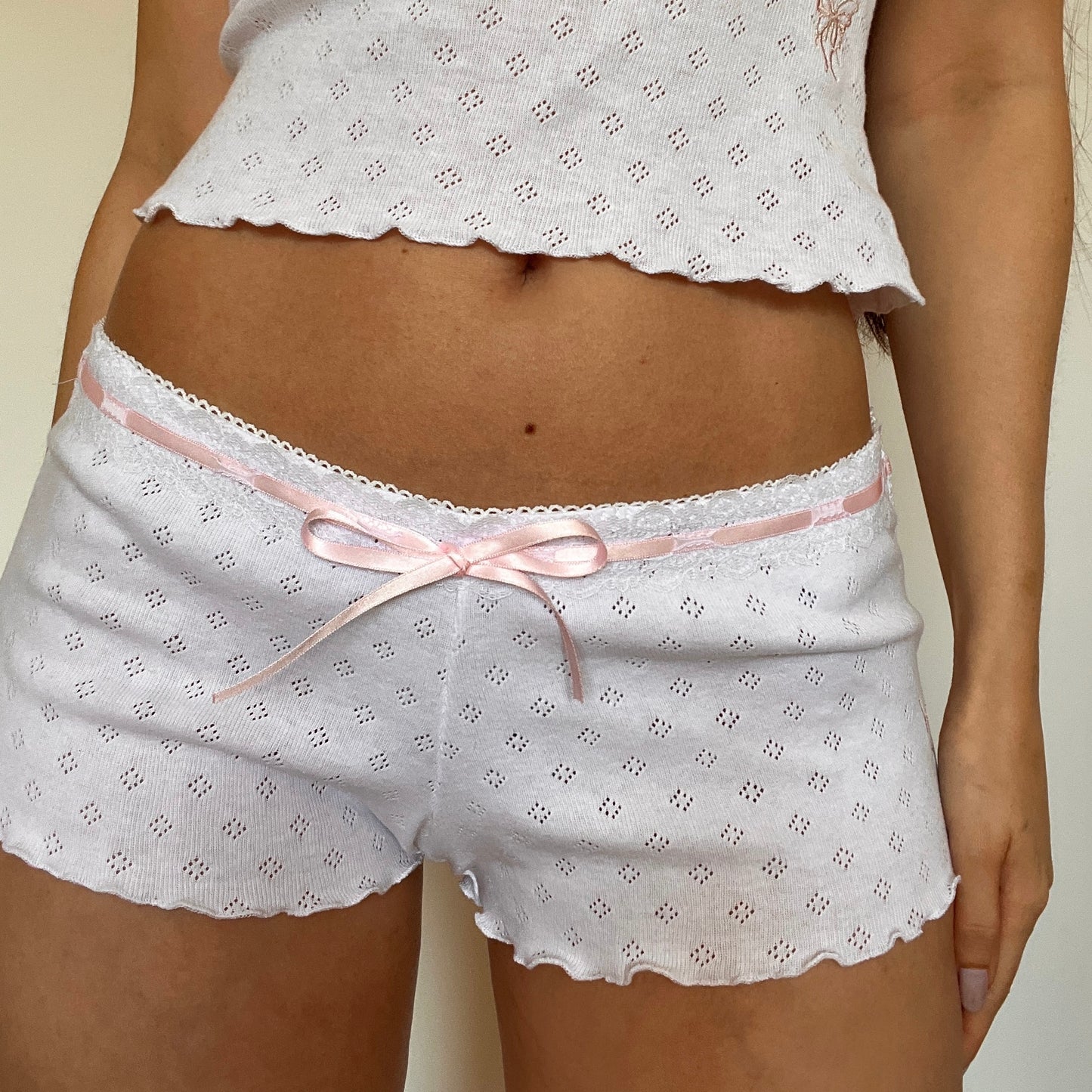 蝶々 Chouchou Butterfly and Bow Embroidered Pointelle Shorts White