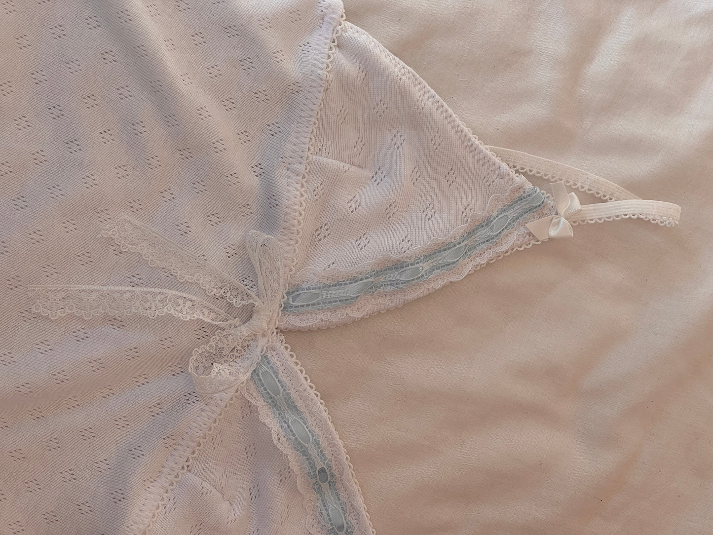 喫茶店 Kissaten Cami in White