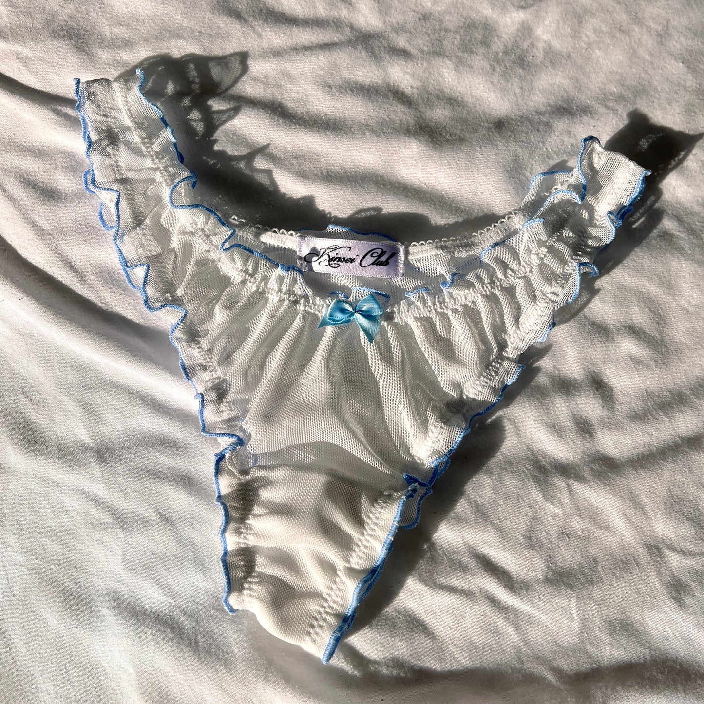 おやすみ Oyasumi Ruffle Thong in White and Blue