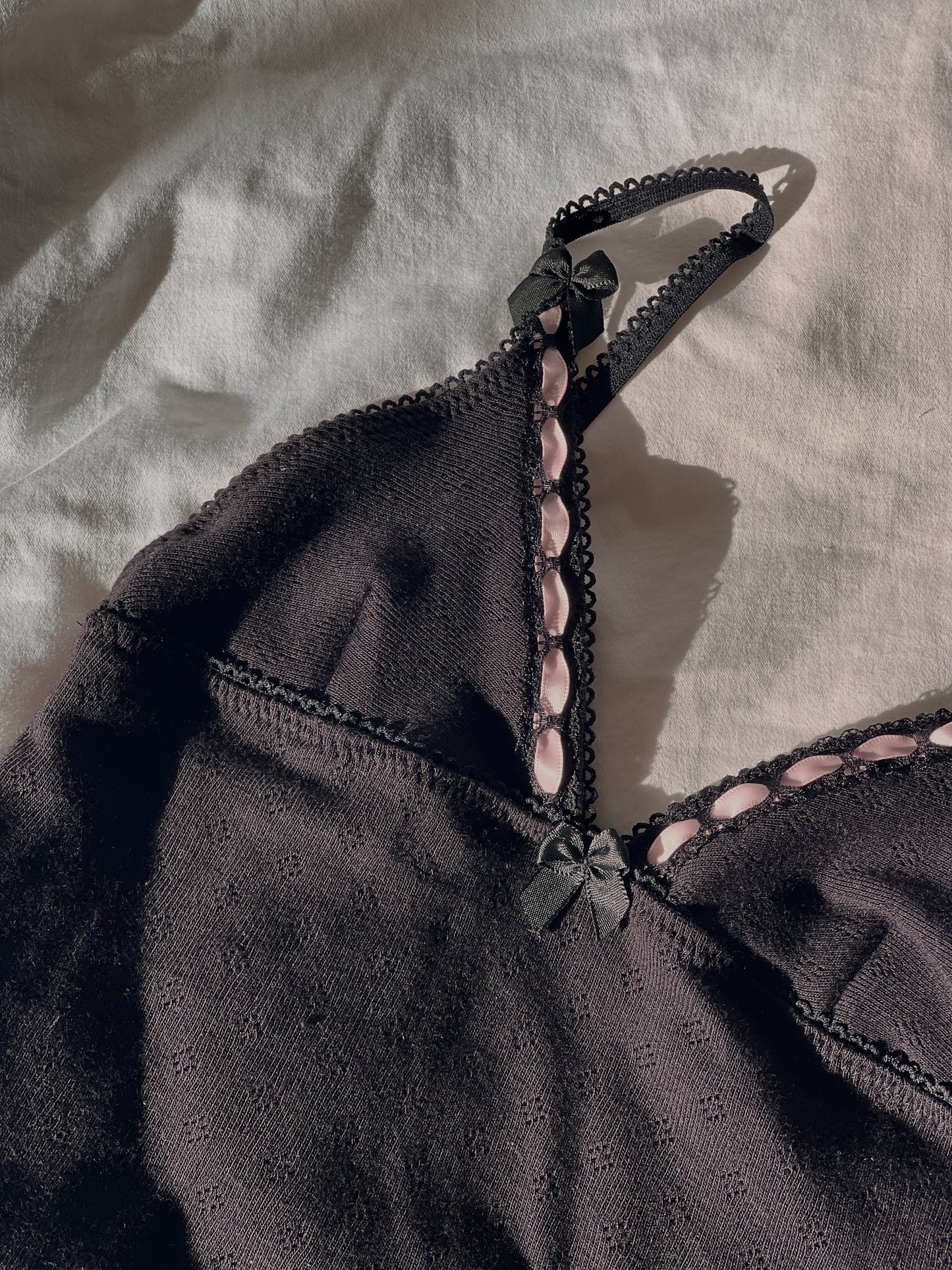 喫茶店 Kissaten Cami in Black