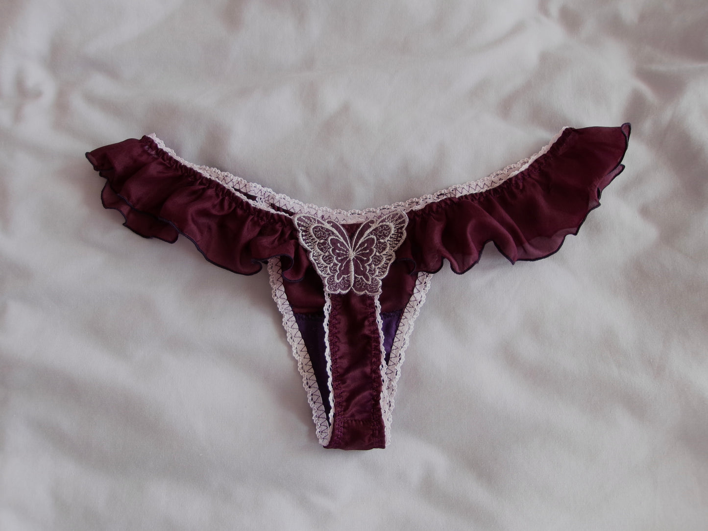 希望 Kibou Silk Butterfly Thong in Plum Red