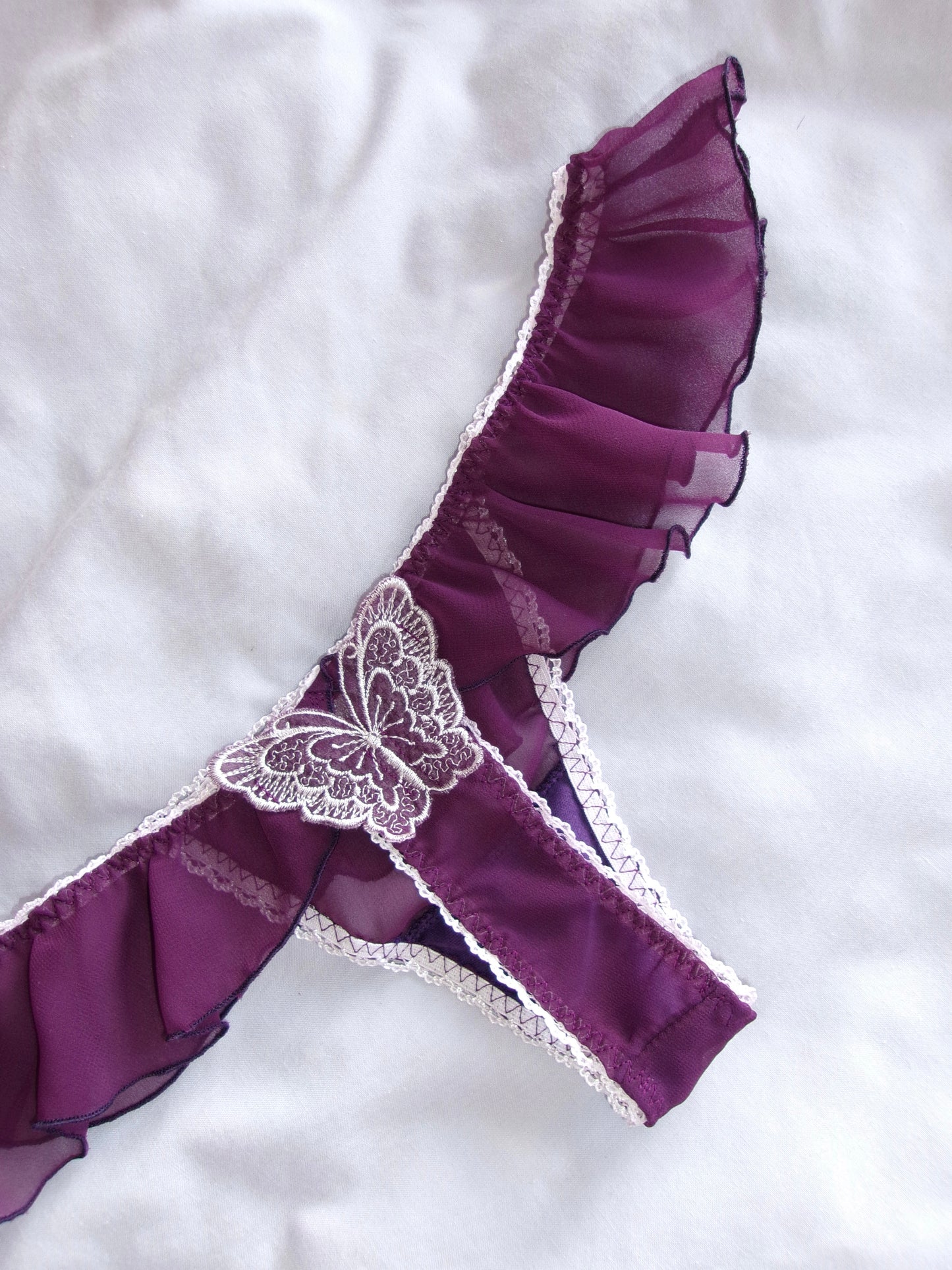 希望 Kibou Chiffon Butterfly Thong in Dark Purple