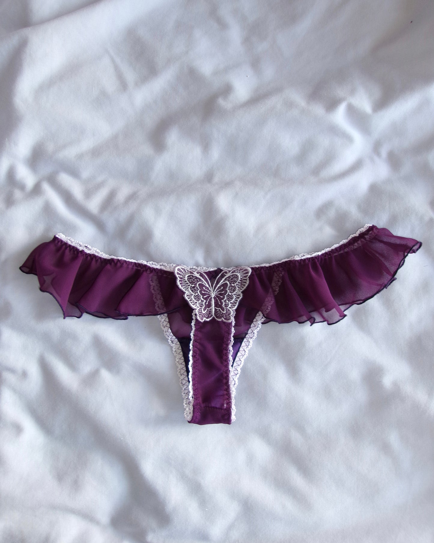 希望 Kibou Chiffon Butterfly Thong in Dark Purple