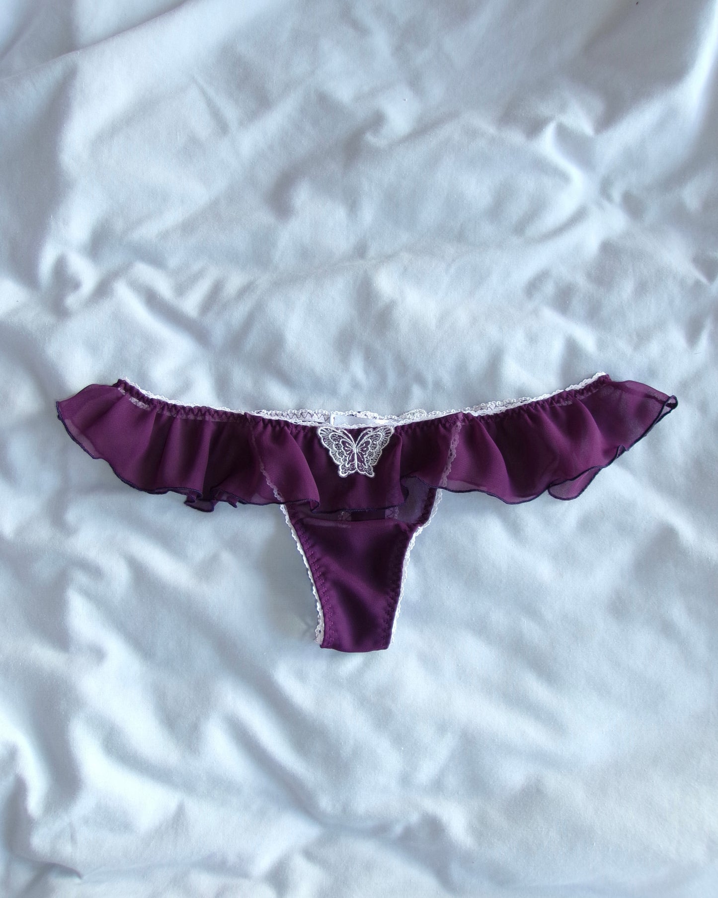 希望 Kibou Chiffon Butterfly Thong in Dark Purple